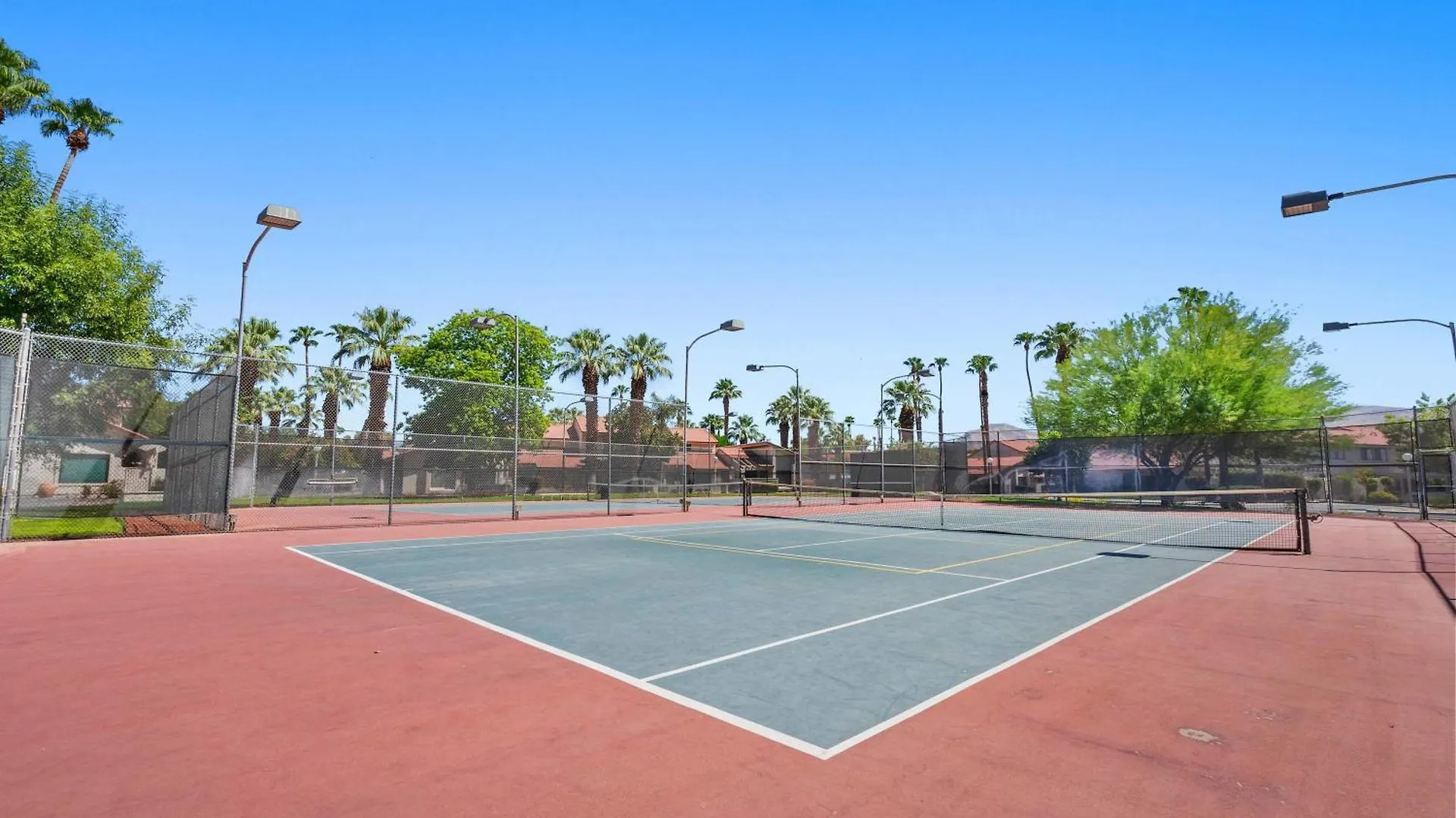 4Bd L Pool & Tennis Access L 5 Mi Downtown Ps Palm Springs Holiday home