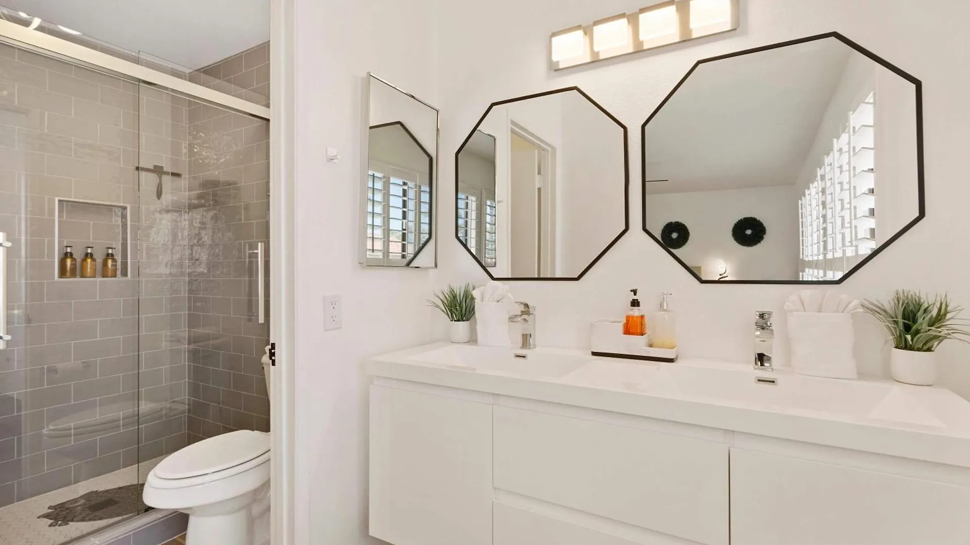 4Bd L Pool & Tennis Access L 5 Mi Downtown Ps Palm Springs 0*,  United States